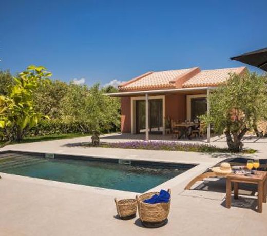 Villa VIRGINIA