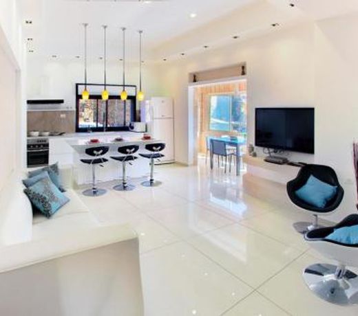 Luxury apartment in the heart of the German colony