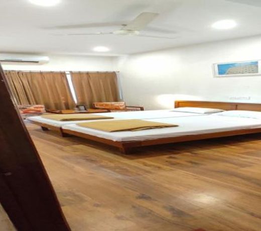 OYO 80415 Hotel Satyadeep