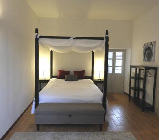 Villa Maghetti - modernized flat in historic palazzo in the center of Luino