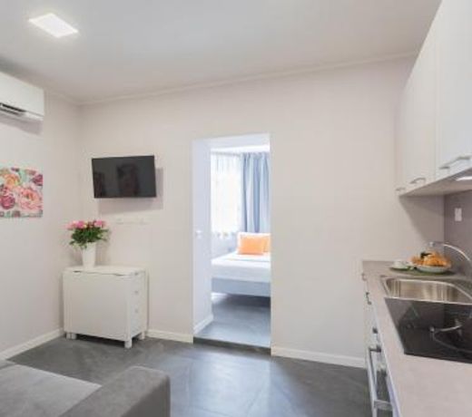 Sant'Agostino Apartments by Rent All Como
