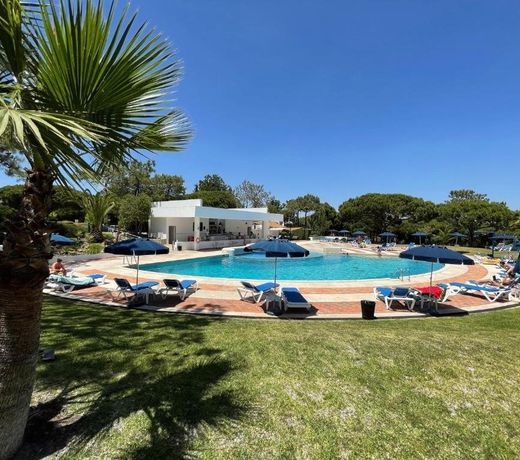Victory Village Quinta do Lago - Spacious 2 Bed / 3 Bath Apartment