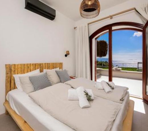 Hotel and Villa Kale Suites, heated pool in winter, adults only