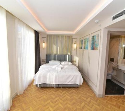 Serai Hotel
