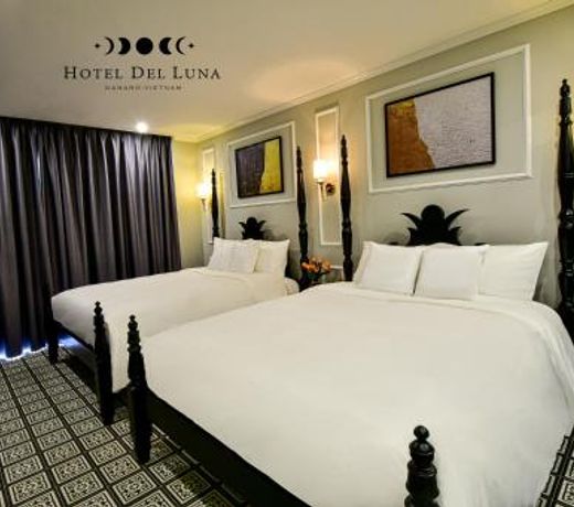 Hotel Del Luna