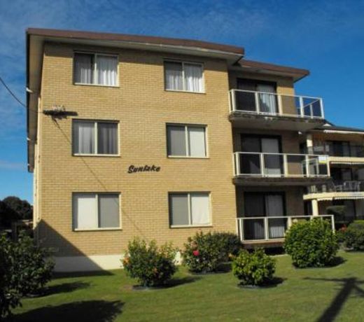 Sunlake Unit 9, 82 Little Street, Forster