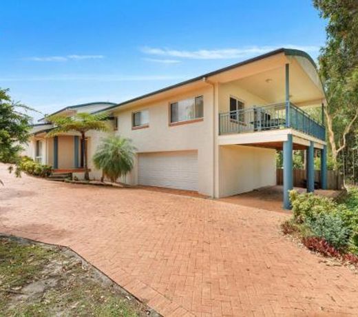 2/184 Kularoo Drive