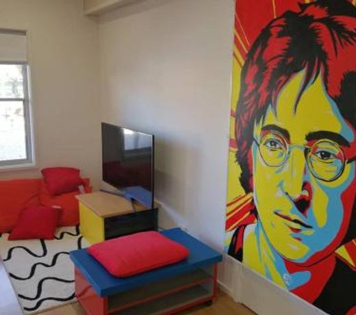 Gawler Townhouses John Lennon Room