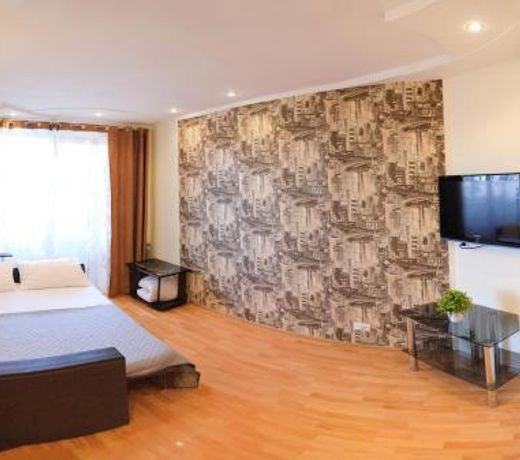 Luxury 3 Rooms Apartments in Center by Green House