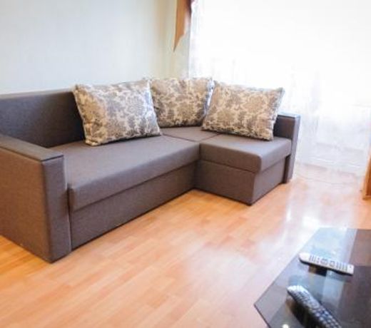 Luxury 3 Rooms Apartments in Center by Green House