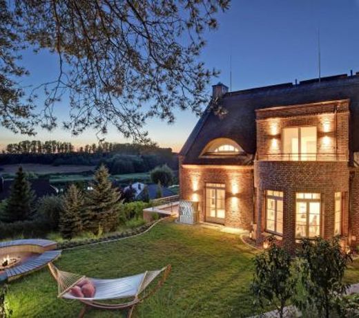 Englisches Haus F656 mit Wasserblick, Sauna, Kamin, Garten