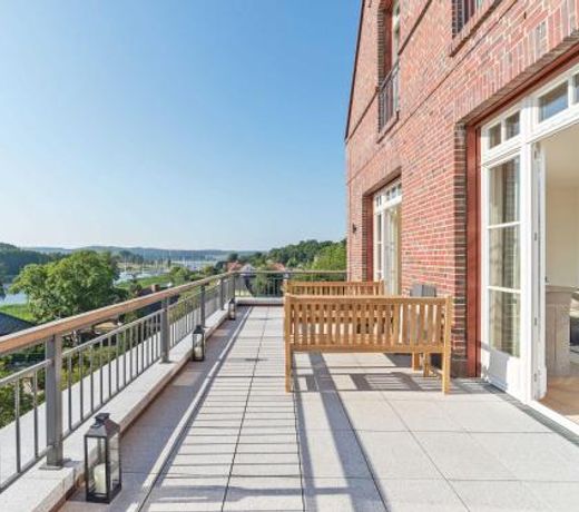 Englisches Haus F656 mit Wasserblick, Sauna, Kamin, Garten