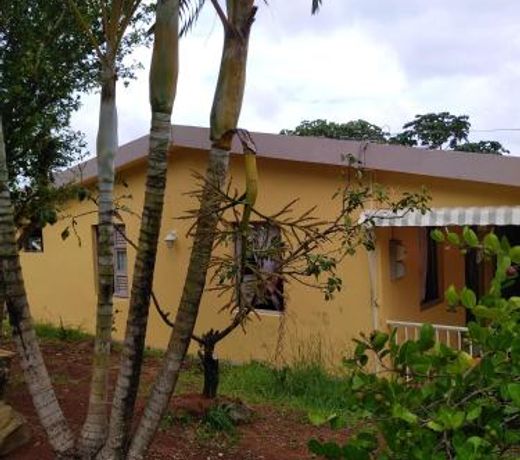 House with 2 bedrooms in Le Francois with enclosed garden