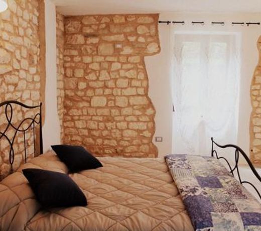Casa Vacanze L'arco di Fondarca n.16