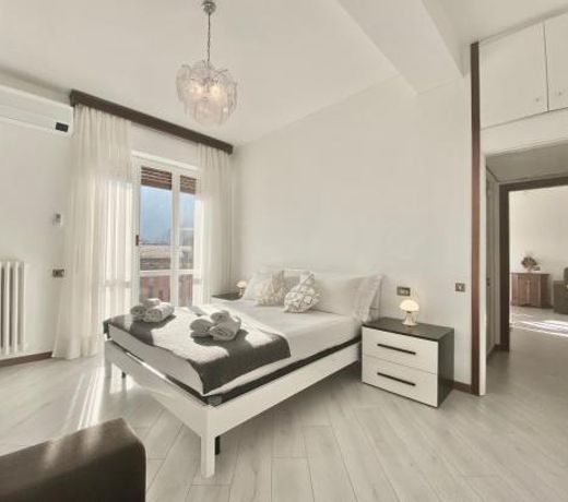 Lake View Apartment