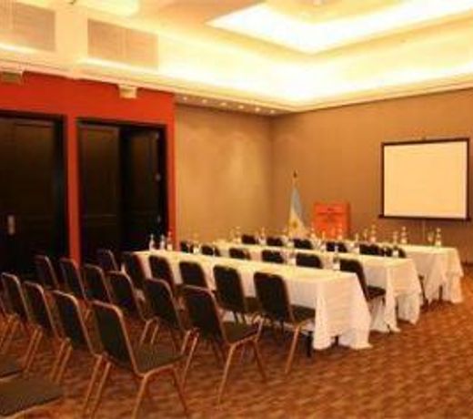 Howard Johnson by Wyndham Resort Pilar
