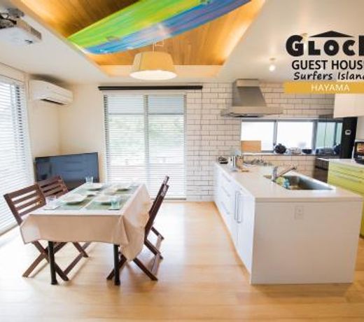 GLOCE èå±± ãµã¼ãã¡ã¼ã¹ãã­ã¯ããã¦ã¹ l HAYAMA Surfers Log house