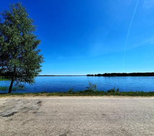 Ð¡ÐµÐ¼ÐµÐ¸Ð½ÑÐ¸ Ð´Ð¾Ð¼ Ñ Ð±Ð°Ð½ÐµÐ¸ Ñ Ð¾Ð·ÐµÑÐ°