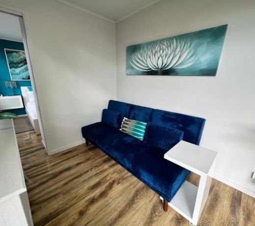Tiny House in Belconnen 1BR Self Contained Wine