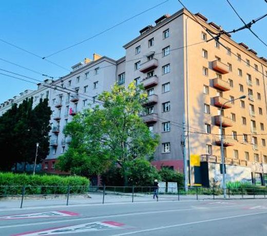 ZAROHEM 2 bedrooms APARTMENT in center with balcony
