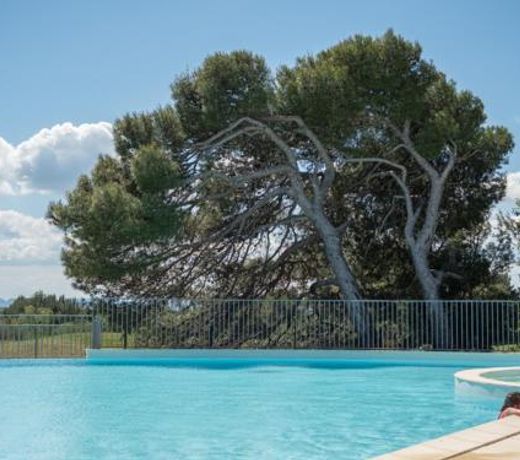 329 Ilot Vernet, Provence Country Club