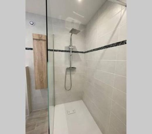 appartements trÃ¨s spacieux et totalement renovee