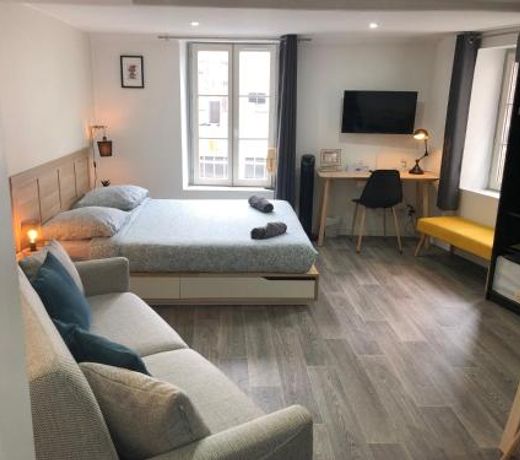 Jolis Appartements au coeur de Clermont Ferrand - Proche Jaude - WIFI et NETFLIX