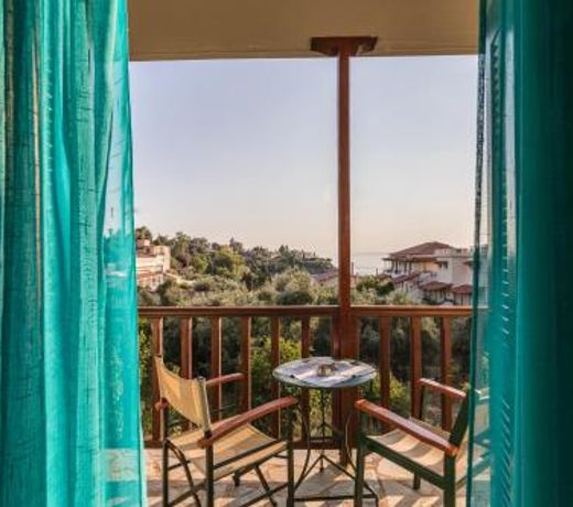 Penelope Apartments
