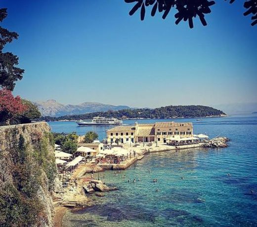 Yia Sou Corfu! Kolibri
