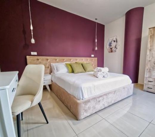 Epipleon Luxury Suites -108- ÎÎ¹Î±Î¼Î­ÏÎ¹ÏÎ¼Î± 85ÏÎ¼ Î´Î¯ÏÎ»Î± ÏÏÎ· Î¸Î¬Î»Î±ÏÏÎ±
