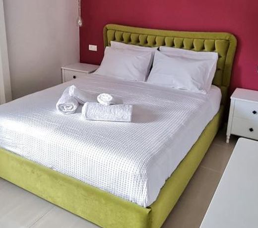 Epipleon Luxury Suites -108- ÎÎ¹Î±Î¼Î­ÏÎ¹ÏÎ¼Î± 85ÏÎ¼ Î´Î¯ÏÎ»Î± ÏÏÎ· Î¸Î¬Î»Î±ÏÏÎ±