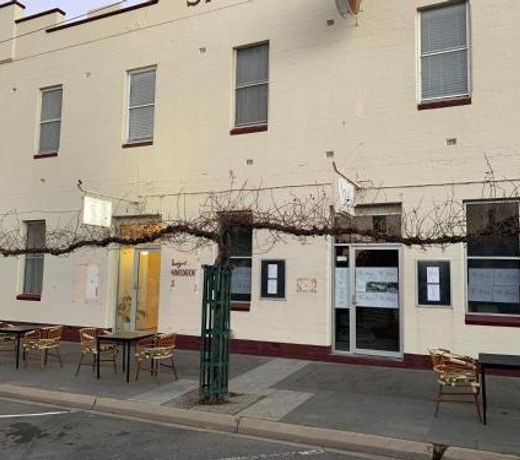 The Barkly Bistro Bar & Accommodation