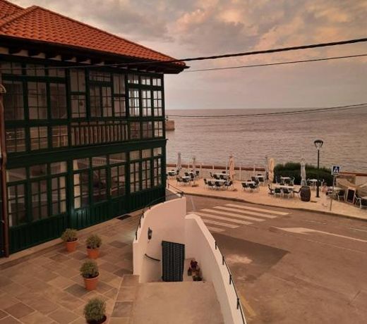 Apartamentos El Muelle Comillas