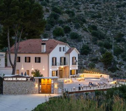 LA CASA DEL PANTANO