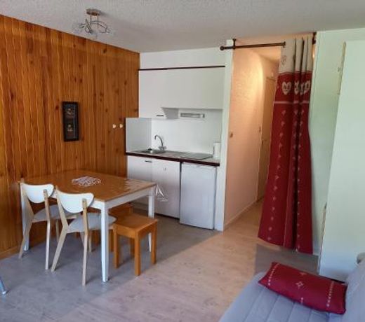 Studio 4 personnes centre Superbesse