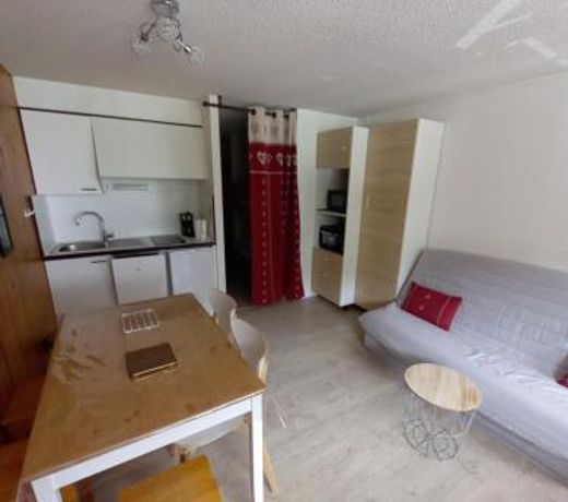 Studio 4 personnes centre Superbesse