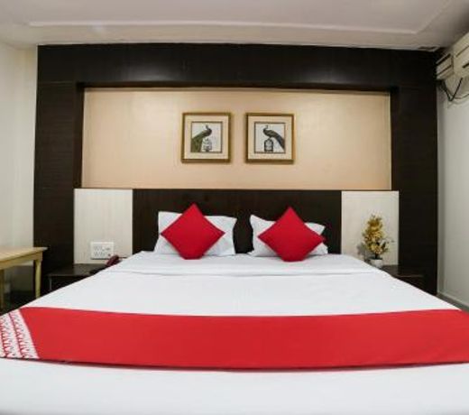 OYO 45408 Hotel Ambassador