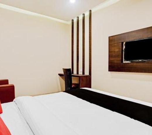 Capital O 80951 Hotel New Radsson Suite