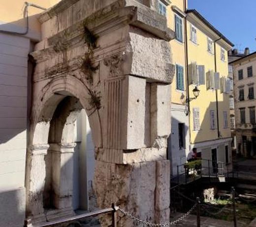 TRIONFO the right place to live BARCOLANA appartamento completo