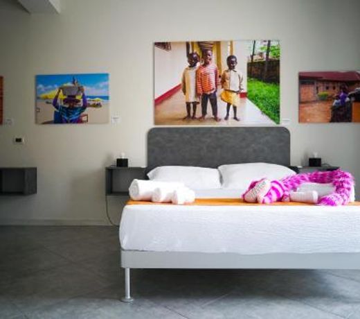 Click Art & Room