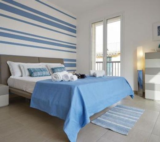 CASA DI VIVIAN FRONTE MARE POZZALLO