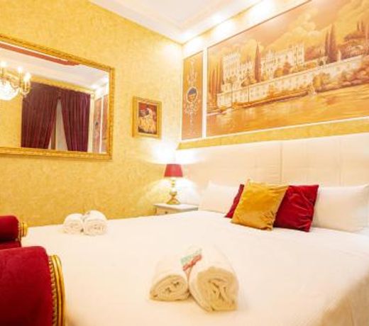 The Mansion of Countess Rizzardi on Garda Lake - Royal Solution