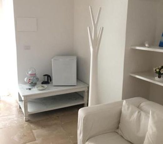 B&B LEOPARDI