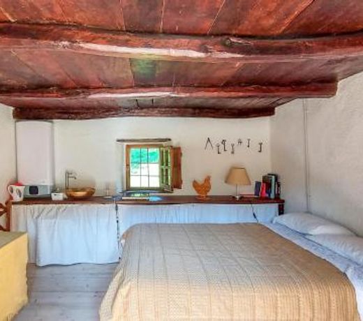 Awesome home in ArtÃ² with