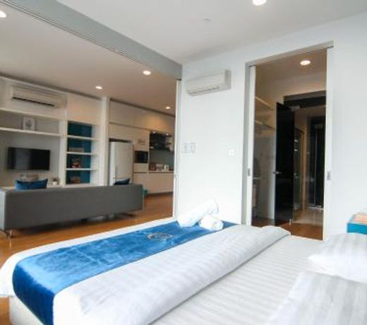 Dolphin Platinum Face Kuala Lumpur