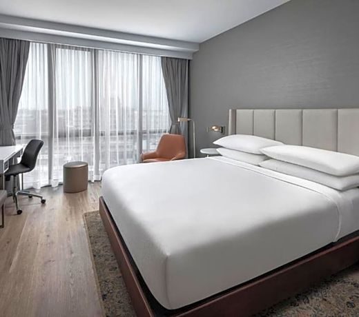 Four Points by Sheraton Flushing