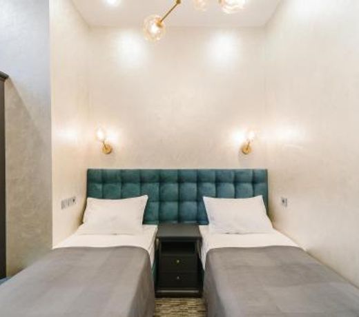 Weekend Inn Hotel