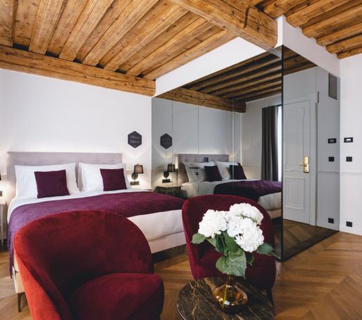 Hotel Heritage