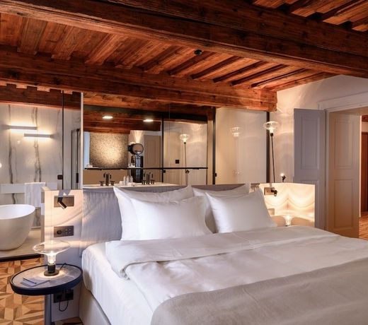 Zlata Ladjica Boutique Hotel