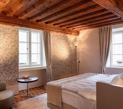 Zlata Ladjica Boutique Hotel
